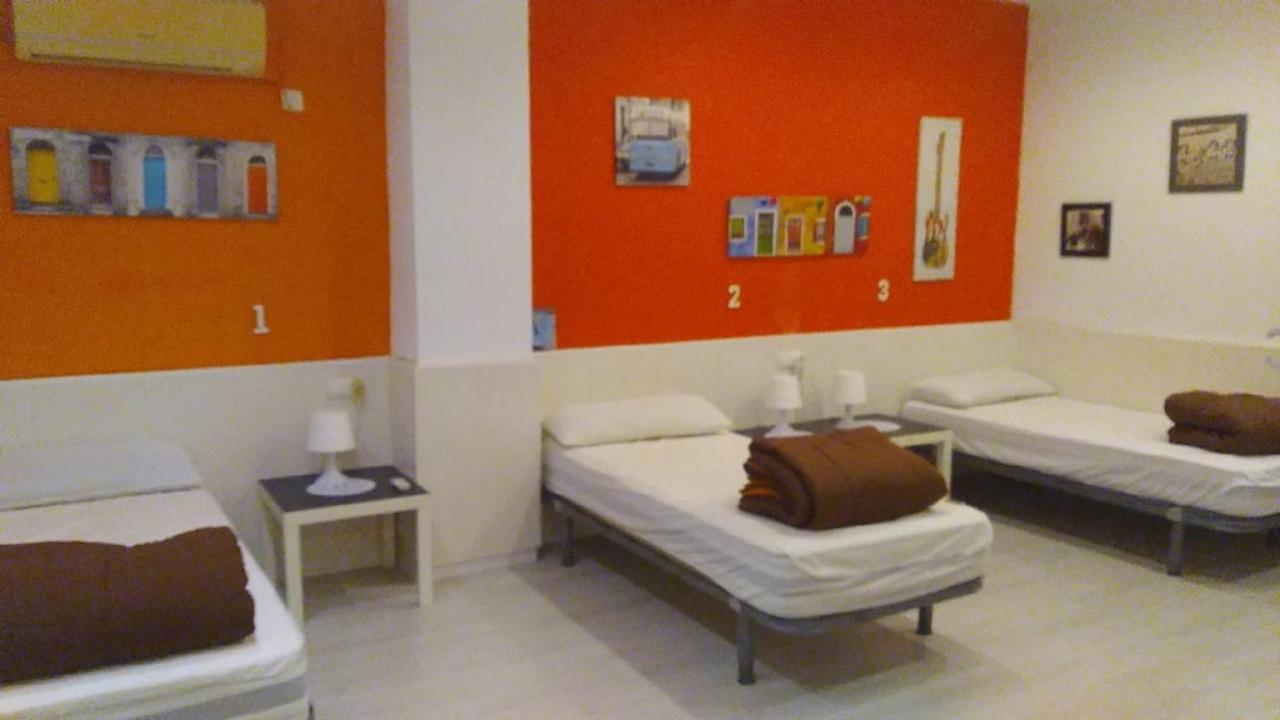 Granada Old Town Hostel מראה חיצוני תמונה