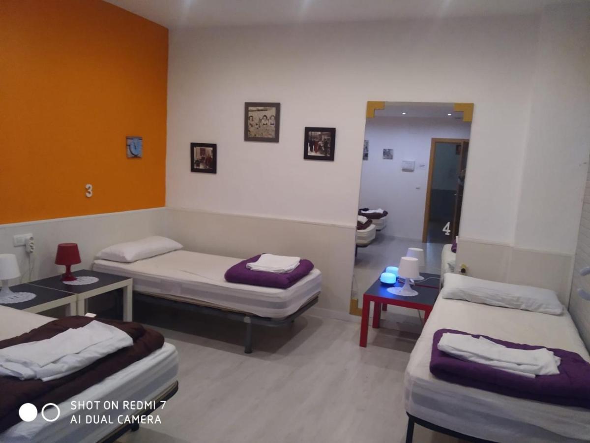 Granada Old Town Hostel מראה חיצוני תמונה