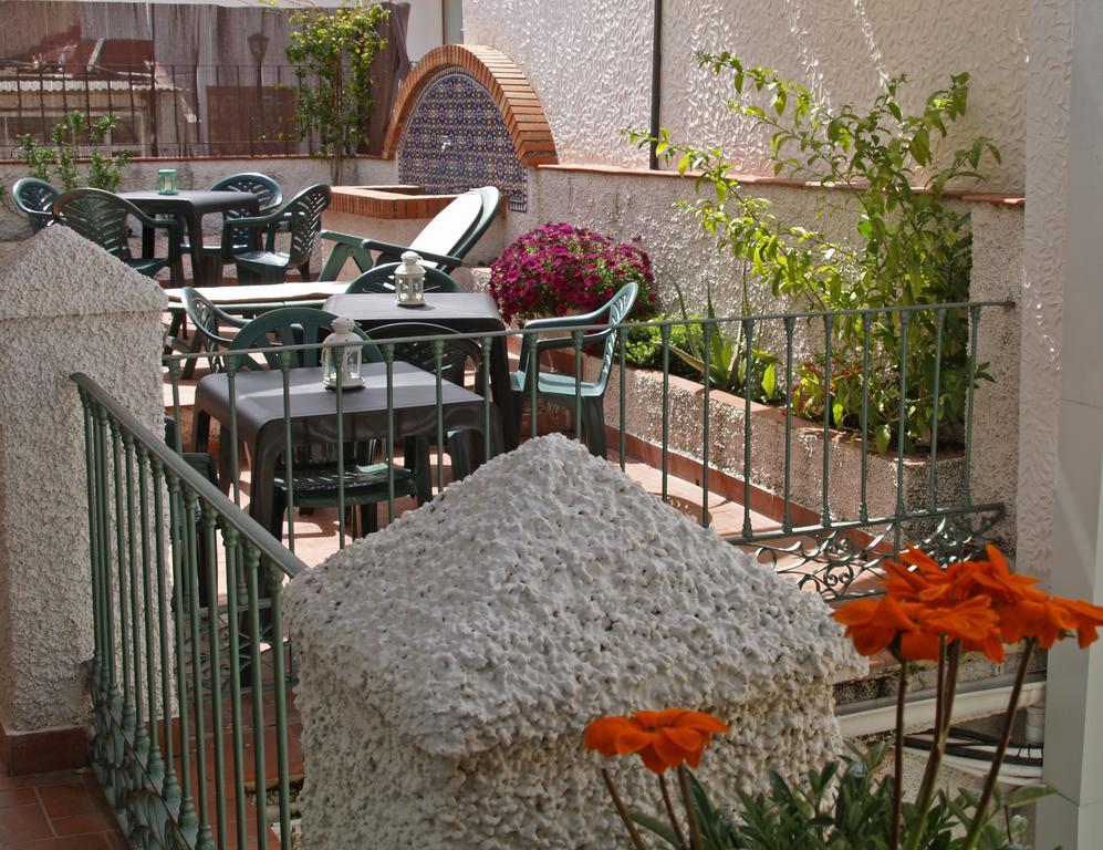 Granada Old Town Hostel מראה חיצוני תמונה